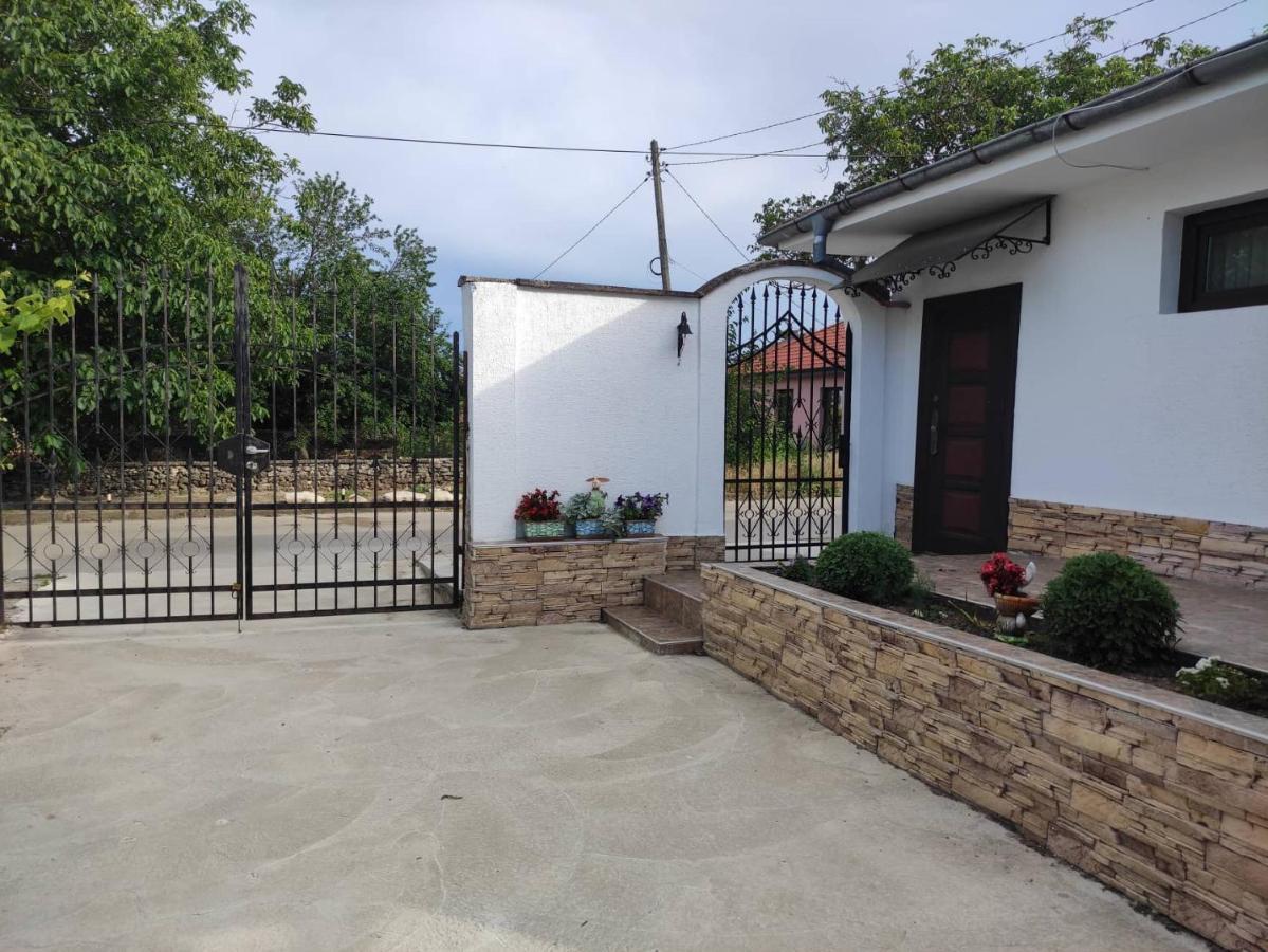 Studio Oasis-Shabla Luaran gambar